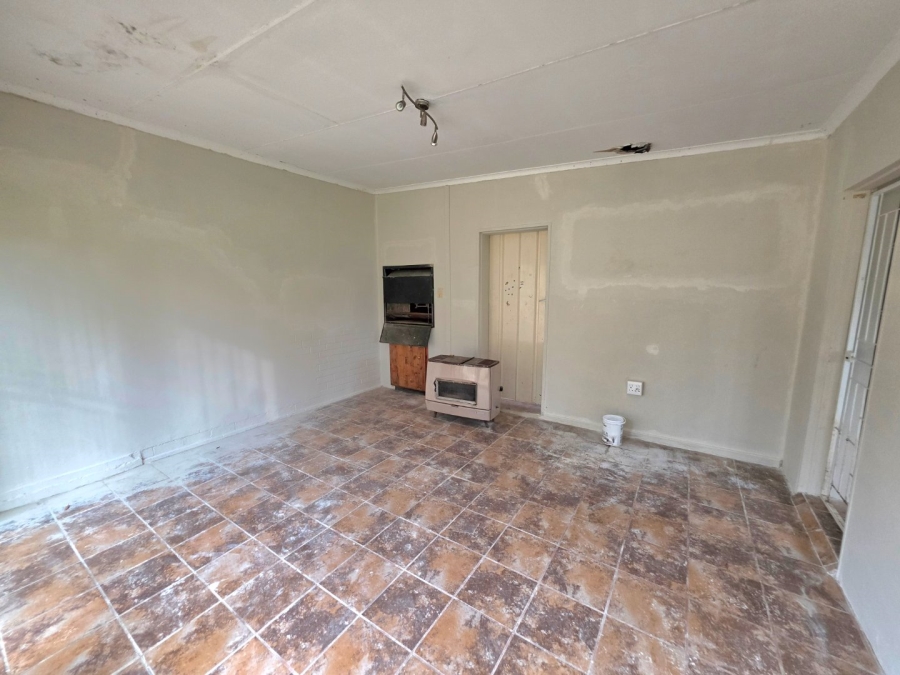 5 Bedroom Property for Sale in Jordania Free State